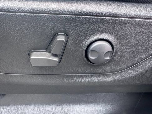 Used 2022 RAM 1500 Big Horn AWD/4WD image 26