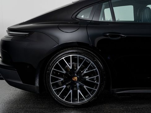 Used 2025 Porsche Panamera 4 image 8