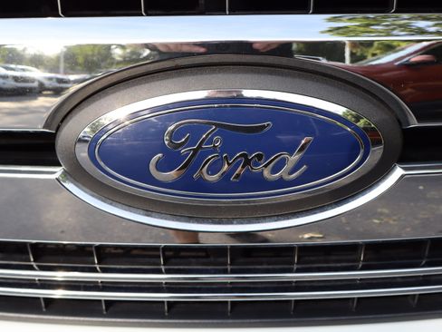 Used 2019 Ford F150 Lariat AWD/4WD image 56