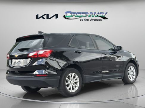 Used 2021 Chevrolet Equinox LS w/ LS Convenience Package FWD image 6