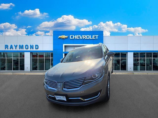 Used 2017 Lincoln MKX Select w/ Select Plus Package AWD/4WD image 6