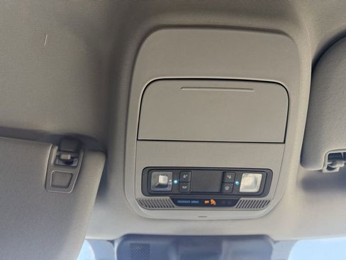 Used 2023 Ford F150 XLT w/ Trailer Tow Package image 37