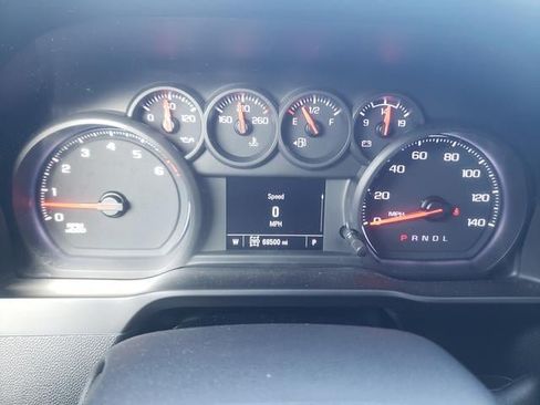 Used 2020 Chevrolet Silverado 1500 Custom w/ Custom Value Package AWD/4WD image 27