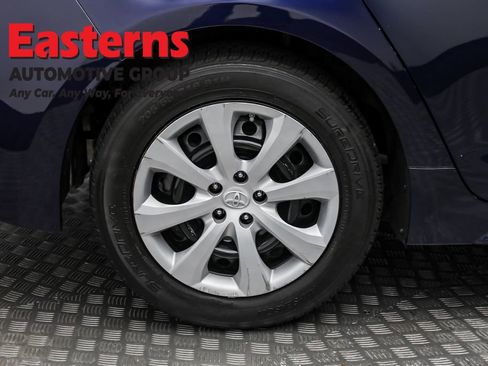Used 2022 Toyota Corolla LE image 29