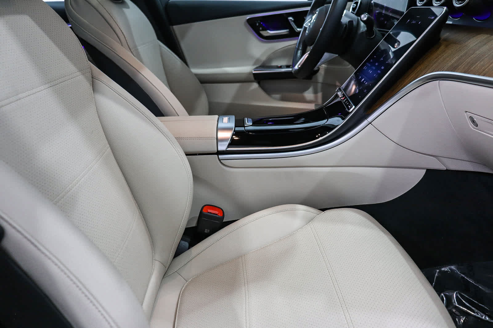 Certified 2024 Mercedes-Benz C 300 Sedan image 20