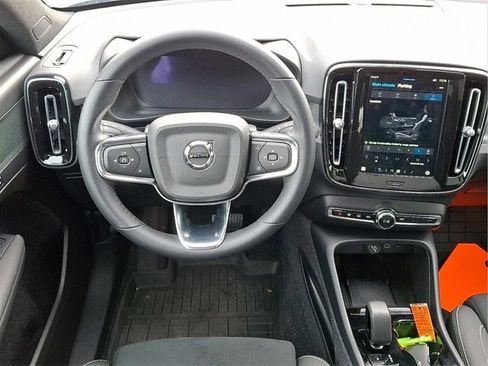 Certified 2024 Volvo C40 P8 Recharge Plus w/ Climate Package image 10