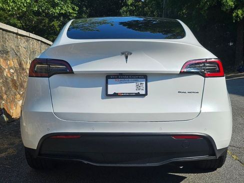 Used 2022 Tesla Model Y Long Range AWD/4WD image 9