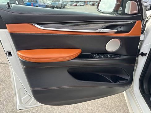 Used 2015 BMW X6 M Base image 15