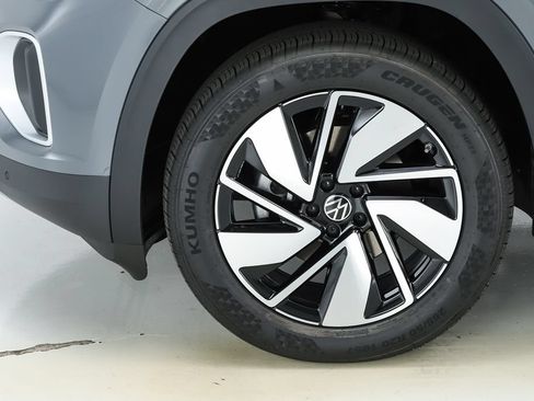 New 2026 Volkswagen Atlas SEL AWD/4WD image 45