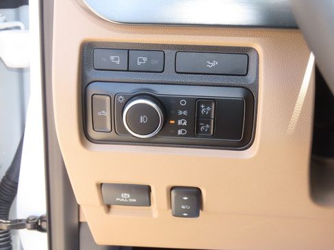 Used 2023 Ford F350 Lariat w/ Lariat Ultimate Package AWD/4WD image 27
