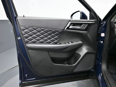 Used 2024 Mitsubishi Outlander SEL image 30