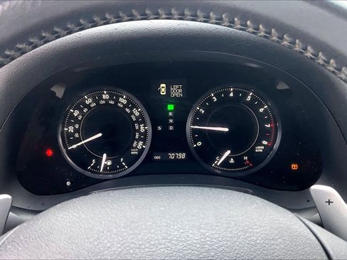 Used 2010 Lexus IS 250C image 23