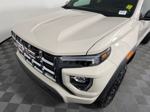 Used 2026 GMC Canyon AT4 image 17