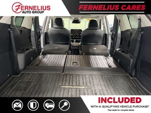 Used 2021 Toyota Highlander Limited AWD/4WD image 23