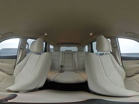 Used 2022 Jeep Grand Cherokee Laredo E AWD/4WD image 45