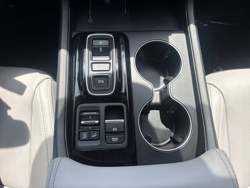 Certified 2025 Honda Pilot EX-L image 24