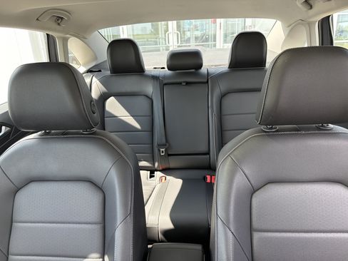 Certified 2024 Volkswagen Jetta SE FWD image 26