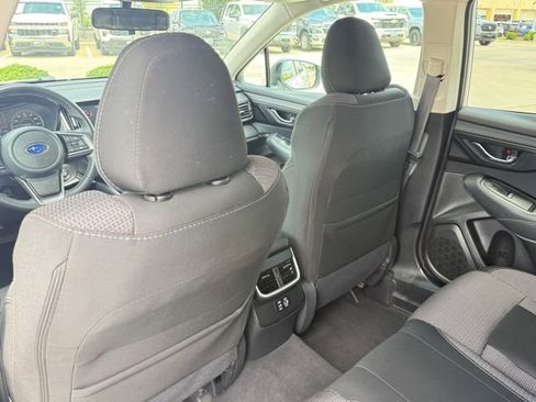 Used 2025 Subaru Outback Premium AWD/4WD image 26