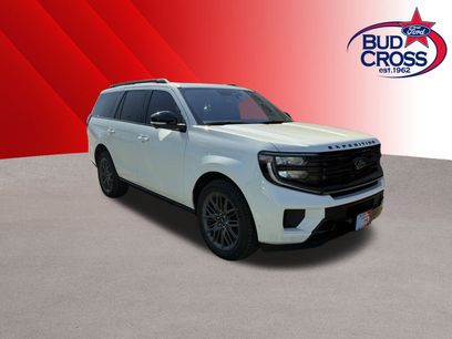 New 2025 Ford Expedition Platinum w/ Stealth Performance Package
