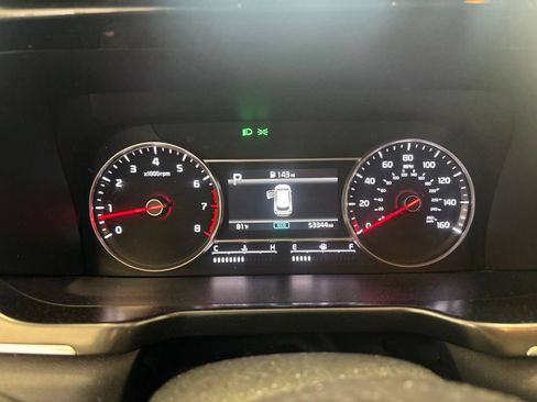 Used 2022 Kia Sorento LX FWD image 4