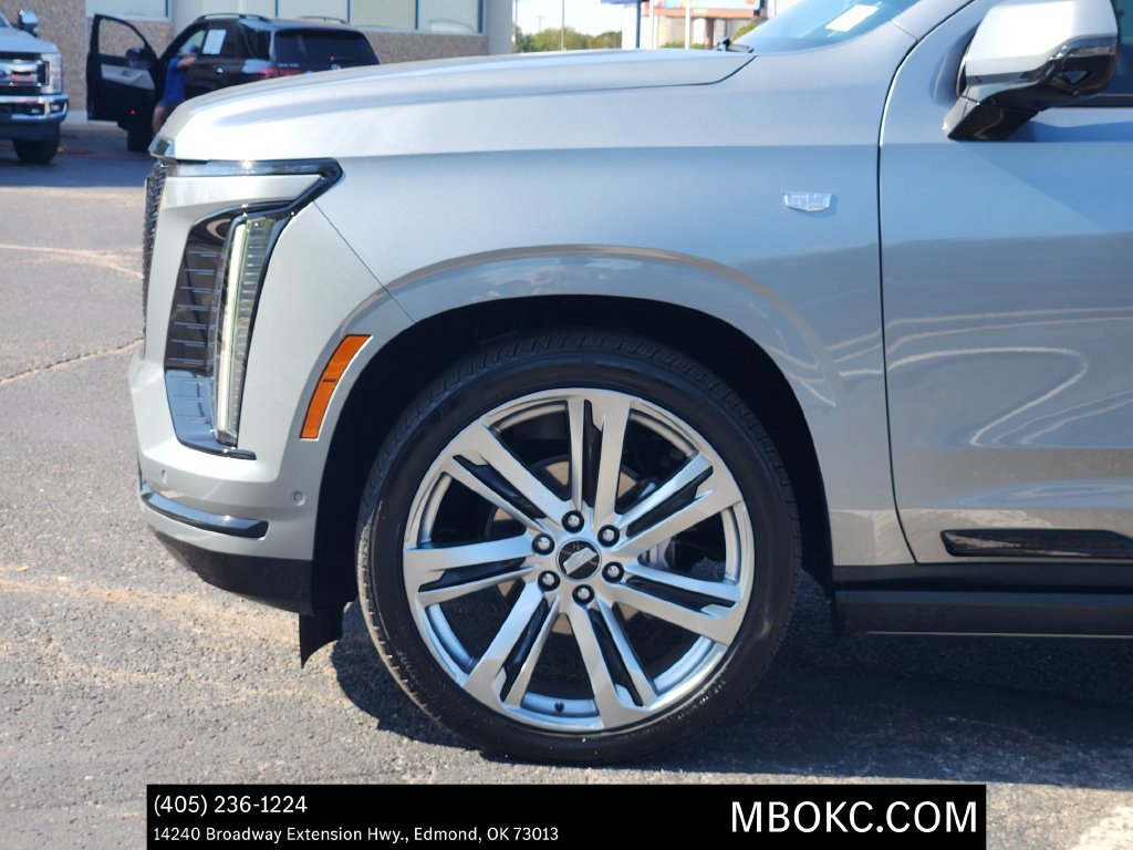 Used 2025 Cadillac Escalade Sport Platinum w/ LPO, Floor Liner Package AWD/4WD image 6
