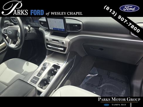 Used 2021 Ford Explorer XLT w/ Equipment Group 202A RWD image 10