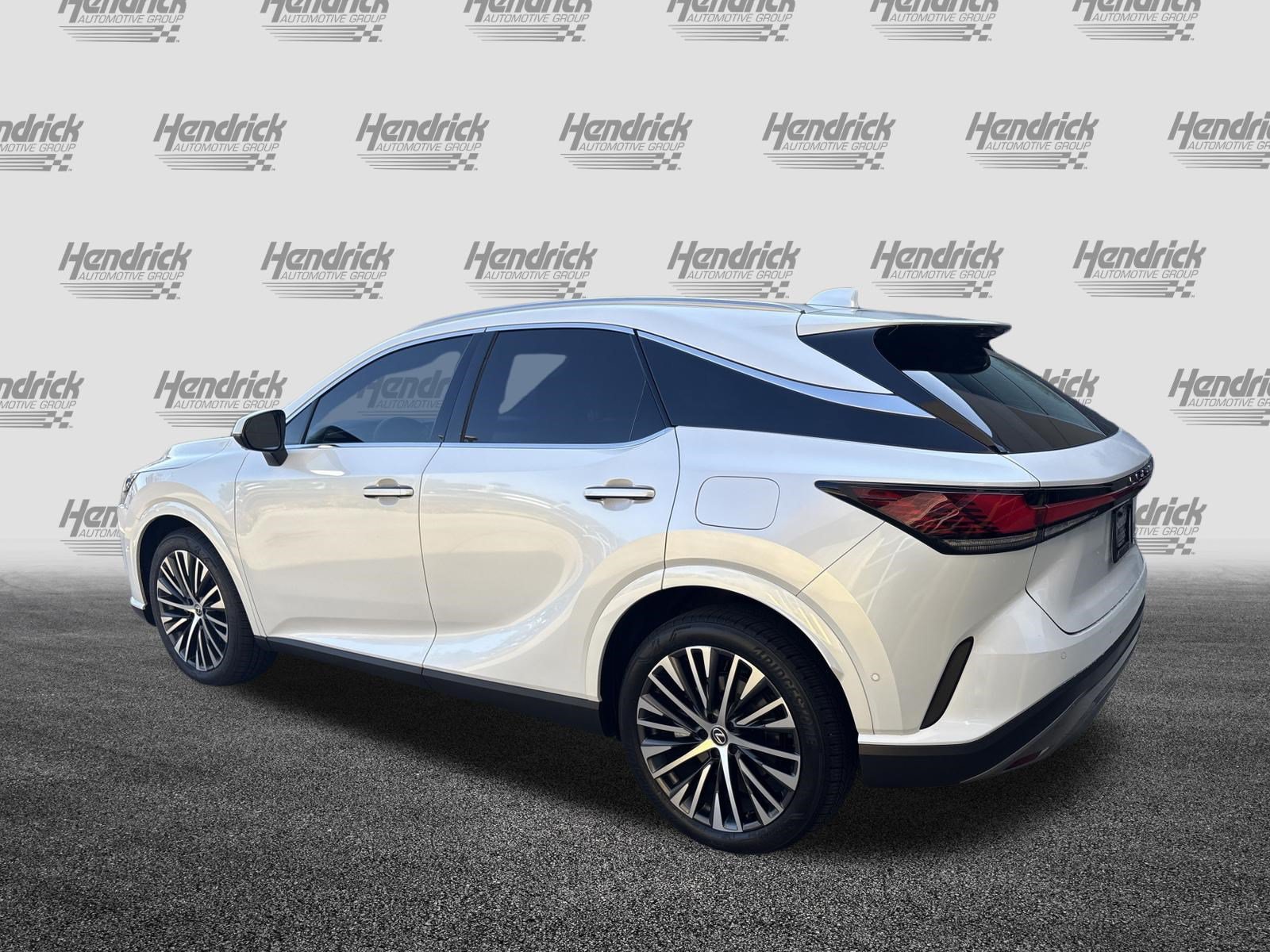 Used 2025 Lexus RX 350 w/ Convenience Package AWD/4WD image 8