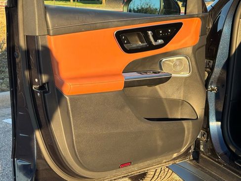 Used 2023 Mercedes-Benz GLC 300 4MATIC image 28