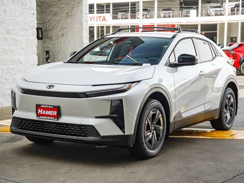 New 2026 Toyota C-HR AWD/4WD image 3