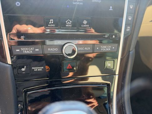 Used 2019 INFINITI Q50 Luxe w/ Essential Package (3.0T Luxe) AWD/4WD image 22