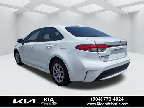 Used 2020 Toyota Corolla LE FWD image 5