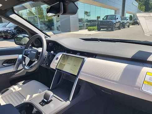 New 2026 Land Rover Discovery Sport Landmark AWD/4WD image 20