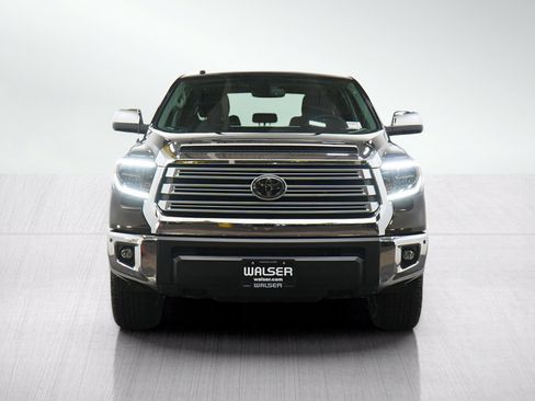 Used 2018 Toyota Tundra Limited w/ Limited Premium Package AWD/4WD image 8