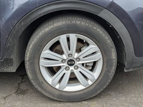 Used 2019 Kia Sportage LX image 9