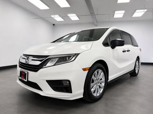 Used 2018 Honda Odyssey LX image 3