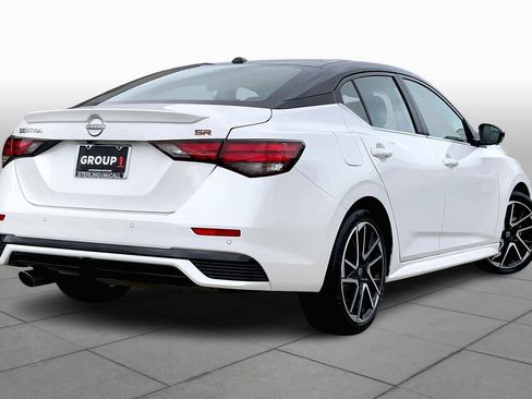 Used 2024 Nissan Sentra SR w/ SR Premium Package image 12