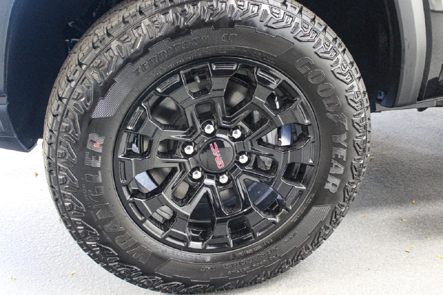 New 2026 GMC Canyon Elevation w/ Convenience Package AWD/4WD image 28