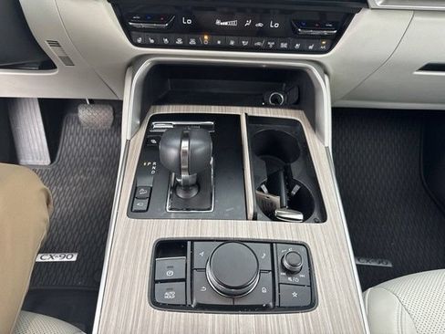 Used 2024 MAZDA CX-90 Plug-In Hybrid w/ Premium Plus AWD/4WD image 10
