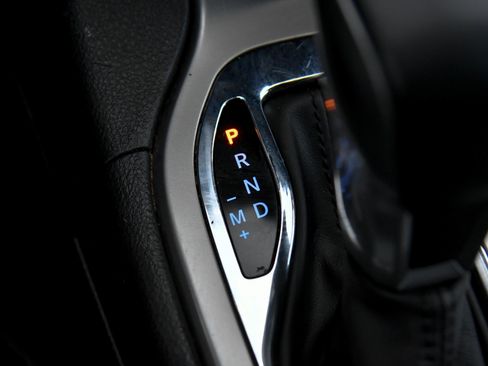 Used 2022 Jeep Grand Cherokee Laredo X AWD/4WD image 29