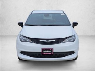 New 2025 Chrysler Voyager LX video 2