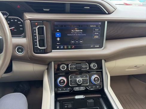 Used 2021 GMC Yukon XL Denali w/ Denali Ultimate Package AWD/4WD image 20