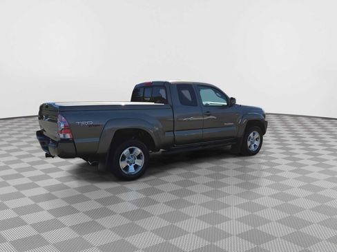 Used 2011 Toyota Tacoma PreRunner w/ TRD Sport Pkg RWD image 8