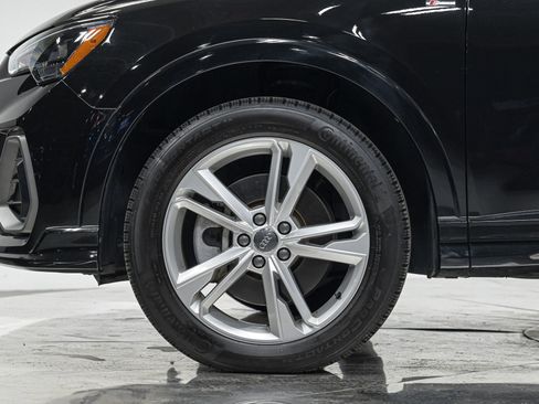 Used 2021 Audi Q3 2.0T Premium w/ Convenience Package image 3