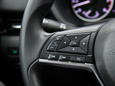 Used 2024 Nissan Sentra SV image 26