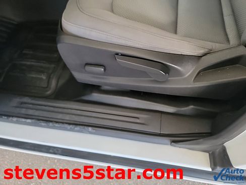 Used 2020 GMC Canyon 4x4 Extended Cab w/ Convenience Package image 13