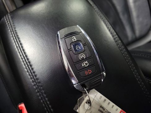 Used 2017 Lincoln MKC Reserve AWD/4WD image 17