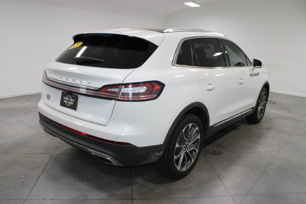 Used 2022 Lincoln Nautilus Reserve w/ Equipment Group 201A FWD image 9