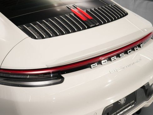 Used 2020 Porsche 911 Carrera 4S AWD/4WD image 30