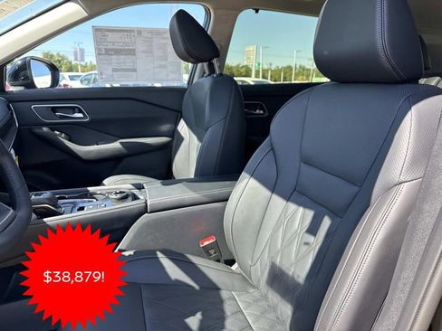 New 2026 Nissan Rogue Platinum w/ Tech Package image 8