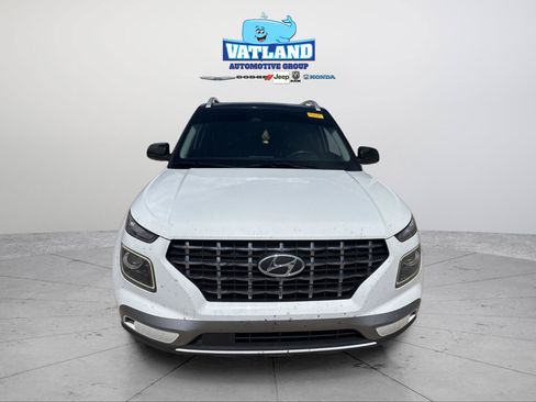 Used 2023 Hyundai Venue Limited FWD image 19